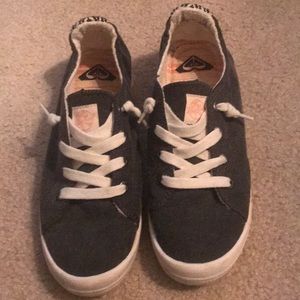 Roxy sneakers